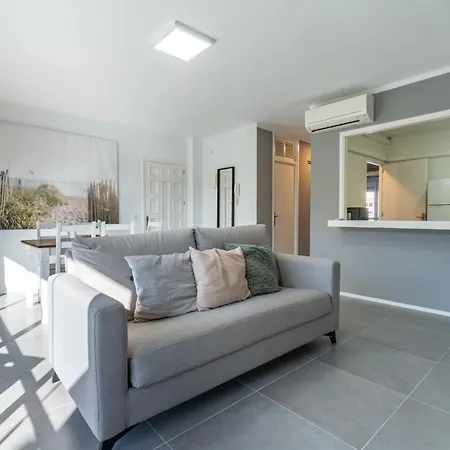 Ponent 6 Apartment